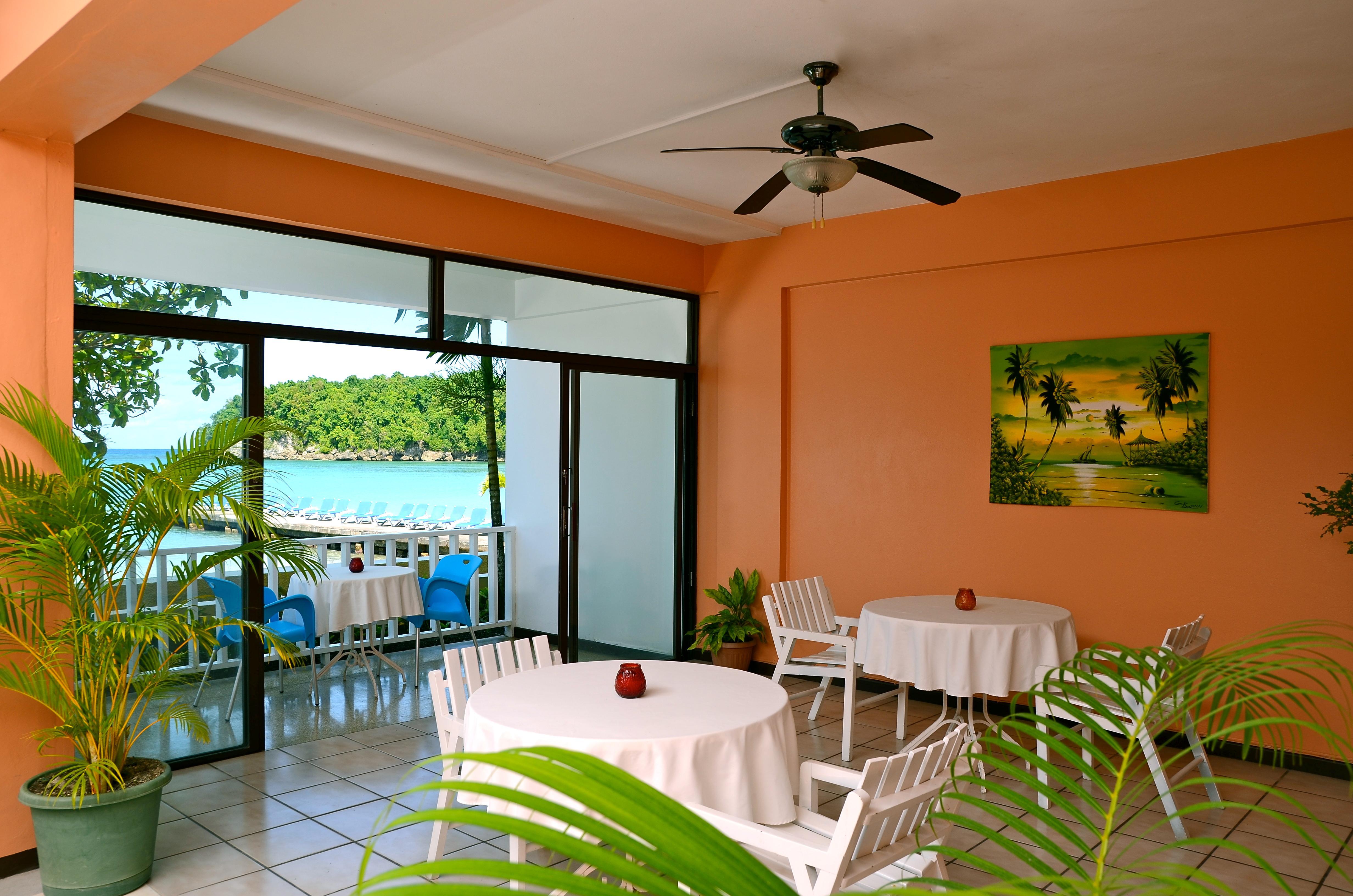 Kaz Kreol Beach Hotel Ocho Rios Bagian luar foto