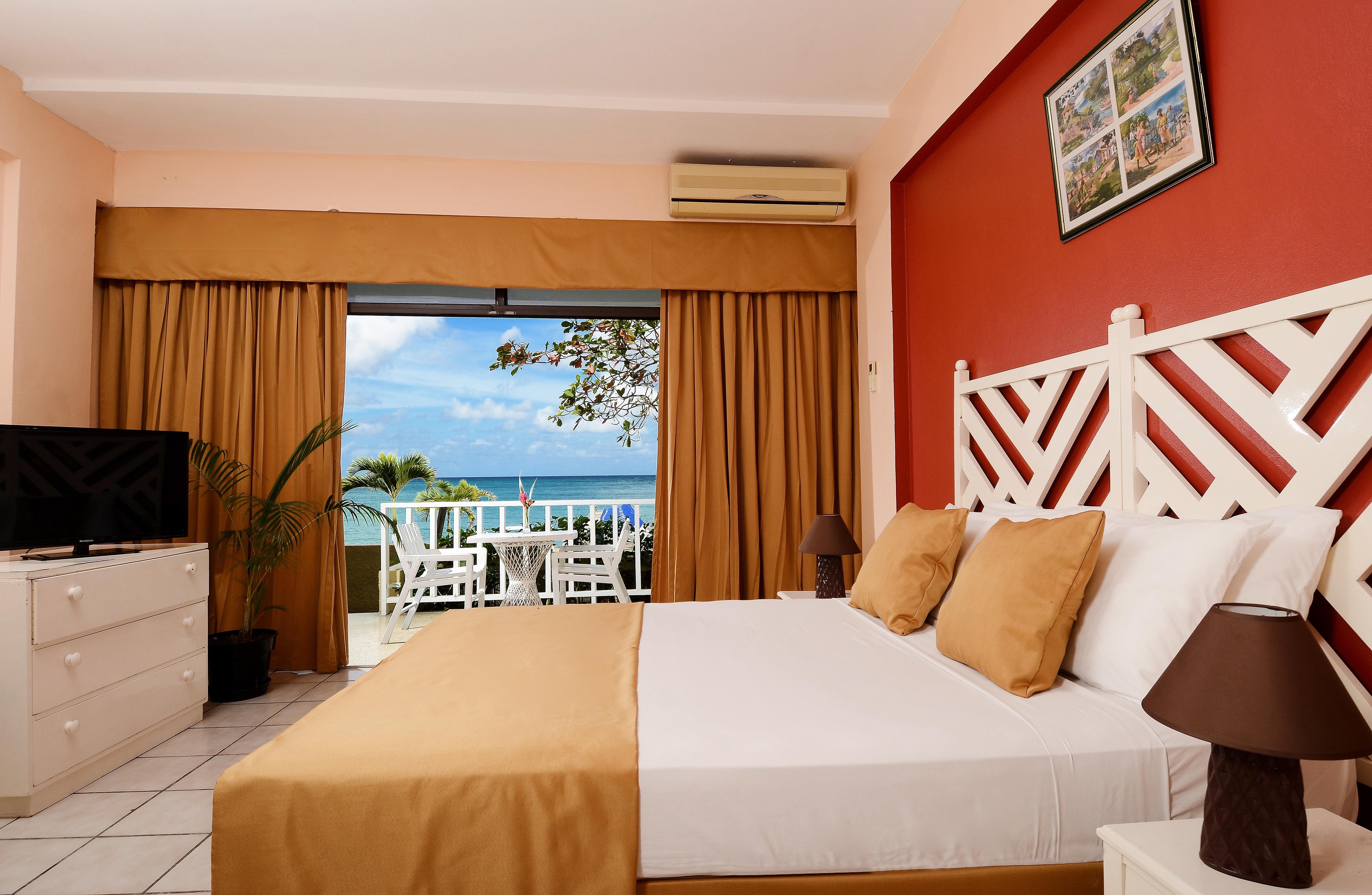 Kaz Kreol Beach Hotel Ocho Rios Bagian luar foto