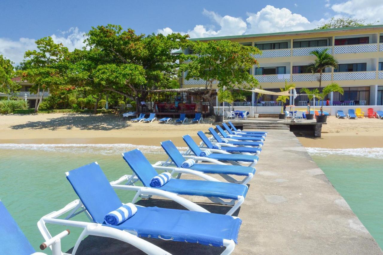 Kaz Kreol Beach Hotel Ocho Rios Bagian luar foto