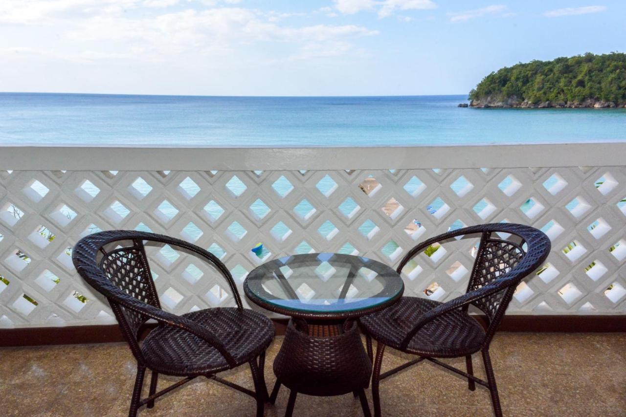 Kaz Kreol Beach Hotel Ocho Rios Bagian luar foto